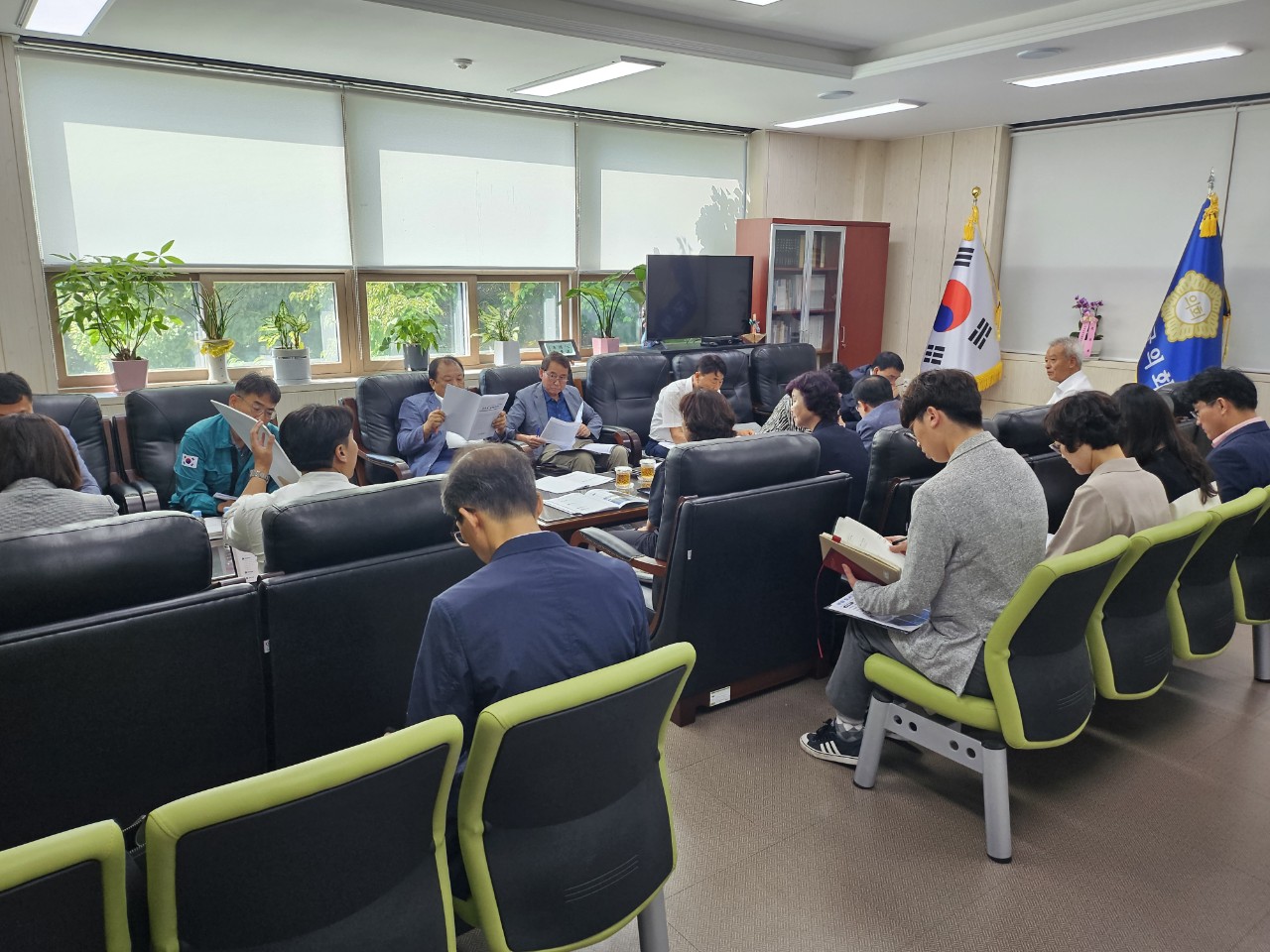 f93464a7a6b46aba1acff060ec20df77_1760936091_0577.jpg f93464a7a6b46aba1acff060ec20df77_1760936091_0577.jpg